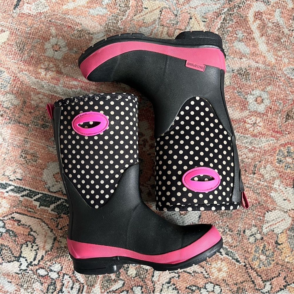 Western Chief Black and Pink Insulated Boots
